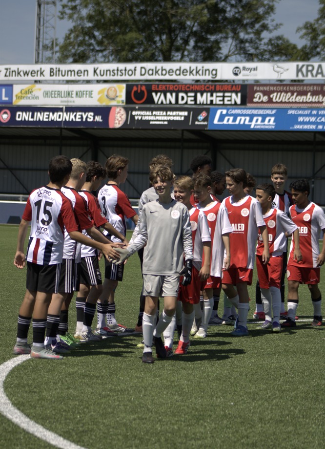 IJsselmeer Cup handen schudden