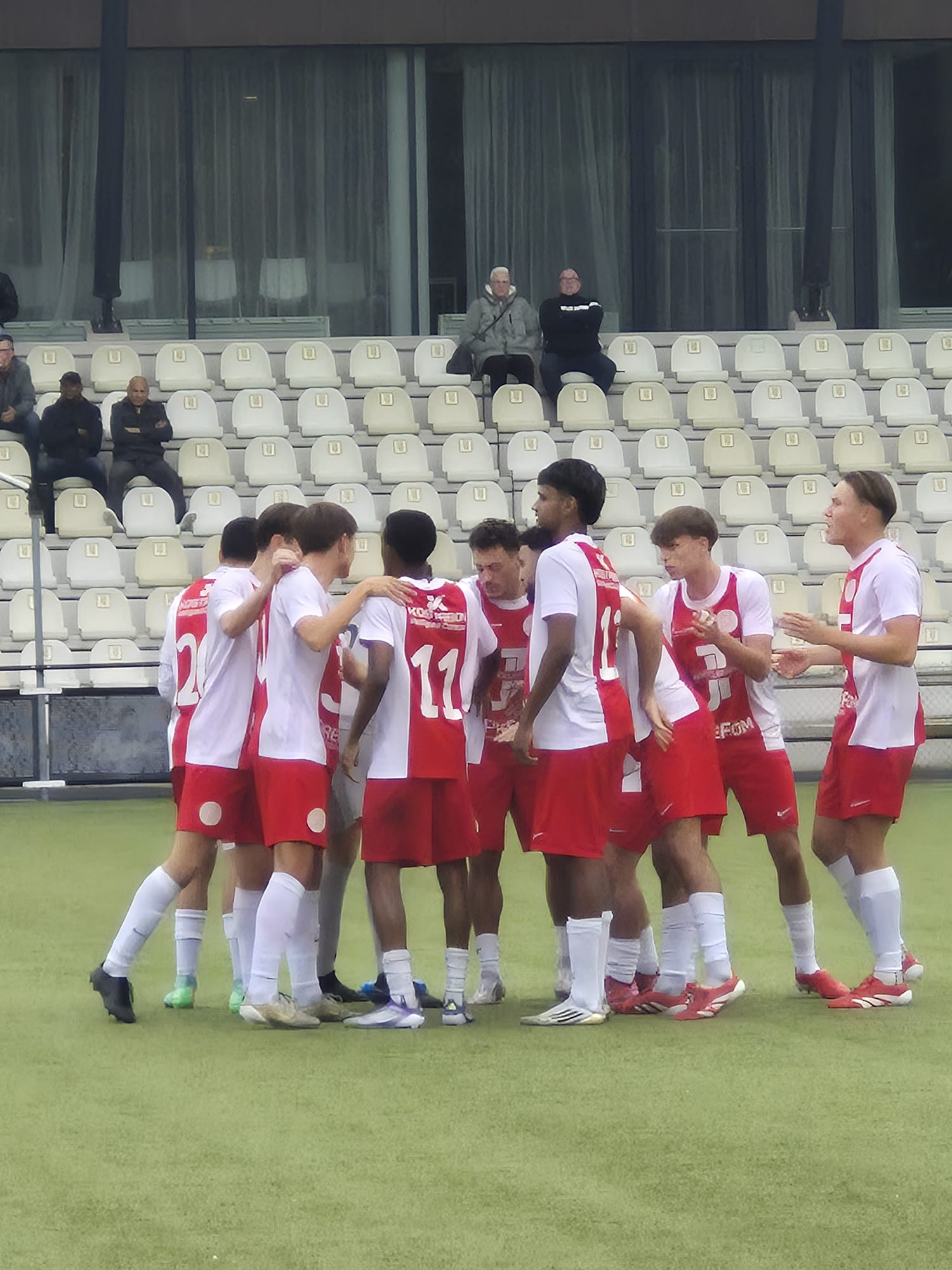 O21 Vitesse uit bij elkaar