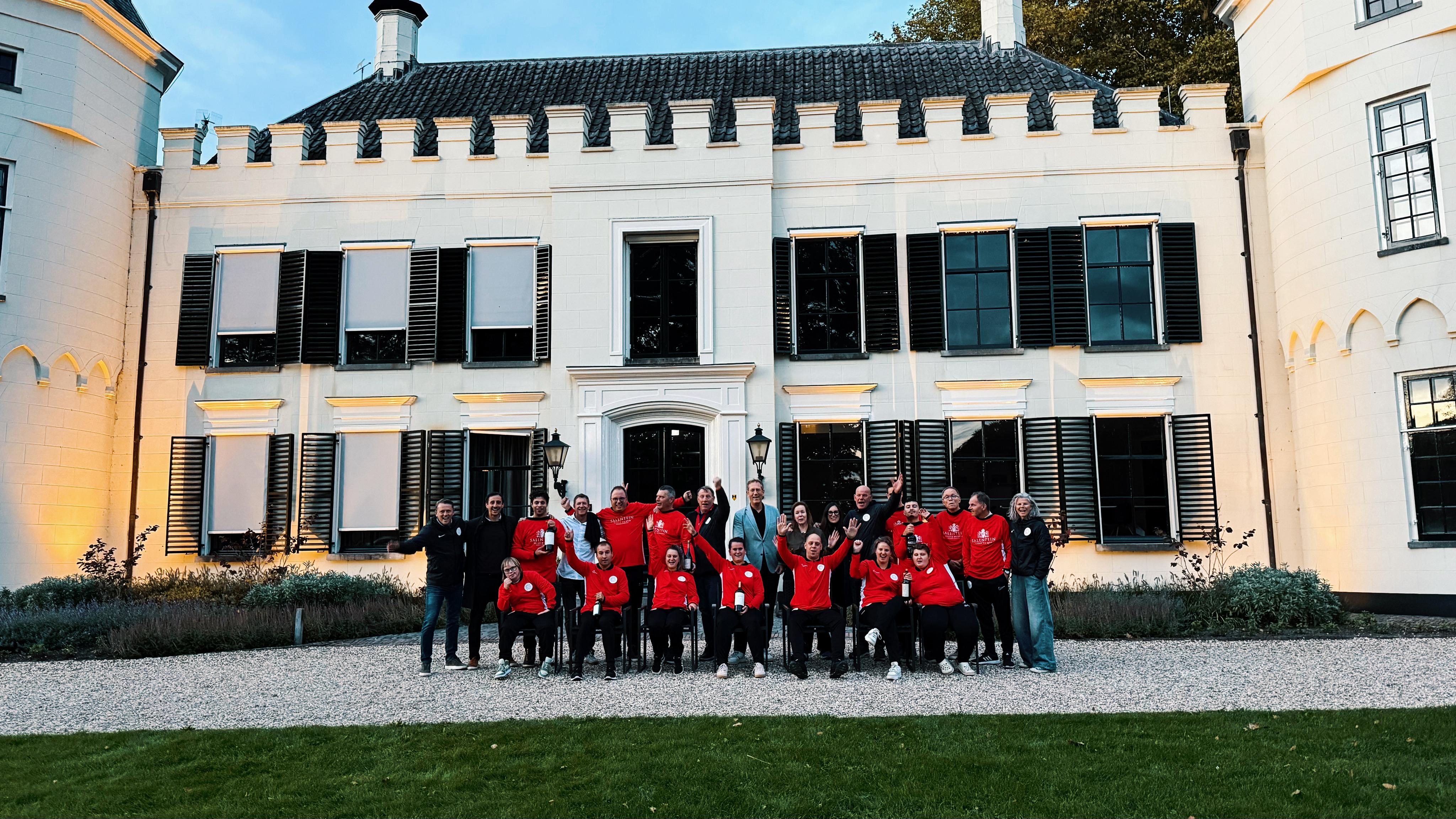 G team Salentein met kasteel