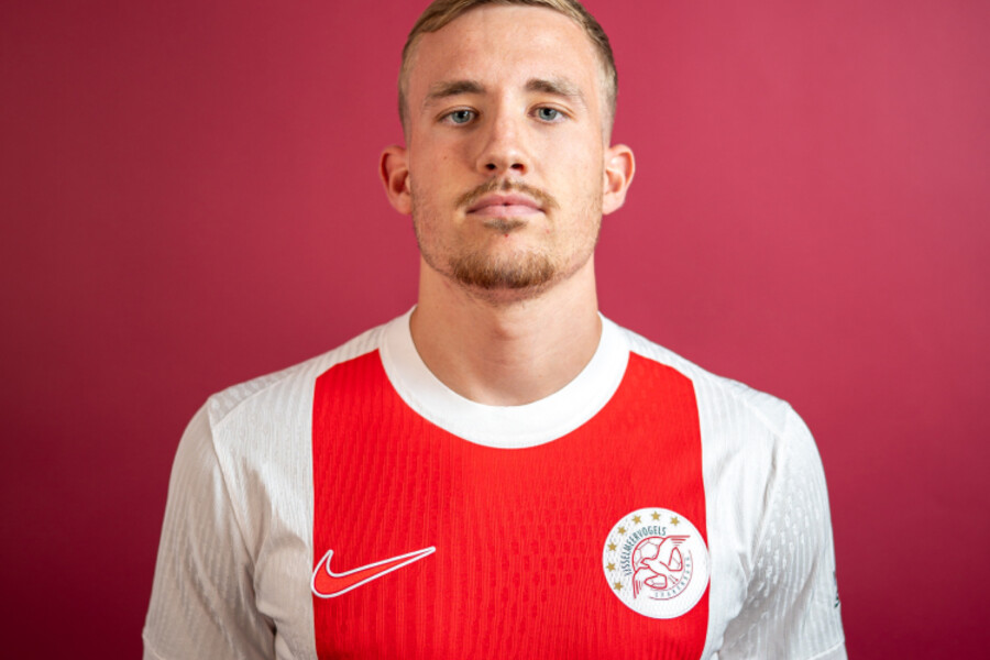 Van Hees vertrekt na dit seizoen