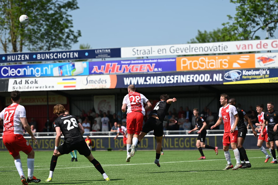 Vanavond thuis oefenen tegen Pro Soccer Academy