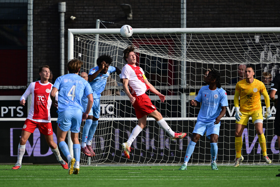 Voorbeschouwing: Klok IJsselmeervogels nadert twaalf uur