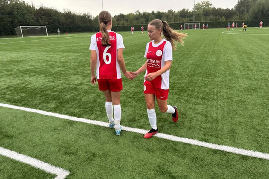 Vrouwen 1 komt snelle achterstand niet meer te boven