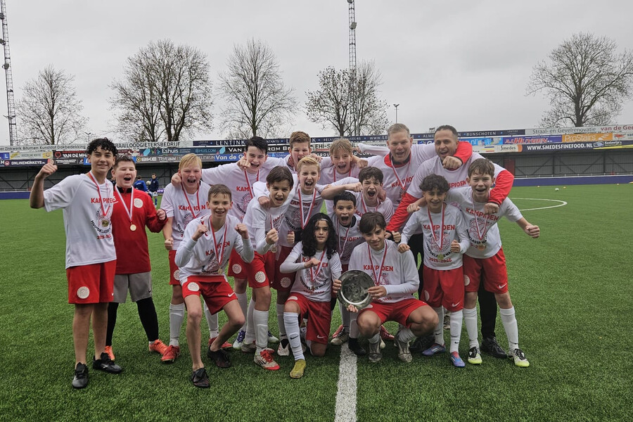 JO-14 1 Ongeslagen kampioen