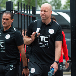 IJsselmeervogels beëindigt samenwerking met de hoofdtrainer en assistent