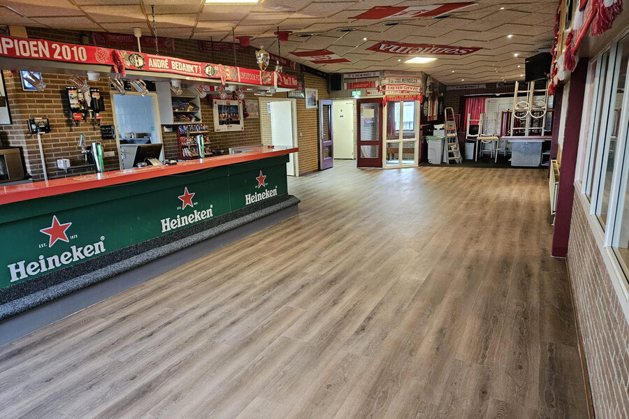 Nieuwe vloer Sporthalbar