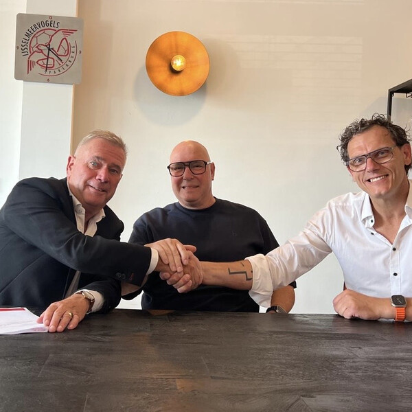 Nieuwe hoofdsponsor voor VVIJV onder 21: JT Modelmakerij - Prefom Malombouw