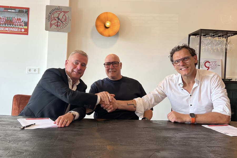 Nieuwe hoofdsponsor voor VVIJV onder 21: JT Modelmakerij - Prefom Malombouw