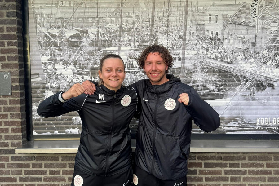 Vermeer en Kreuker behalen KNVB VC2 Trainersdiploma