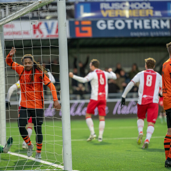 Voorbeschouwing: Beladen streekderby is de eerste horde richting lijfsbehoud