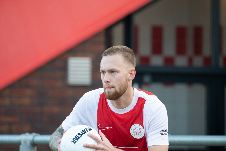 Junior van der Velden bereikt de 100