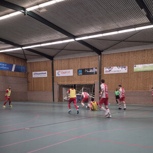 Futsal 1 imponeert en walst over Legmeervogels heen