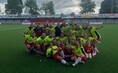 Vrouwen 2 kroont zich tot kampioen na overtuigende 4‑1 zege op Odin VR2