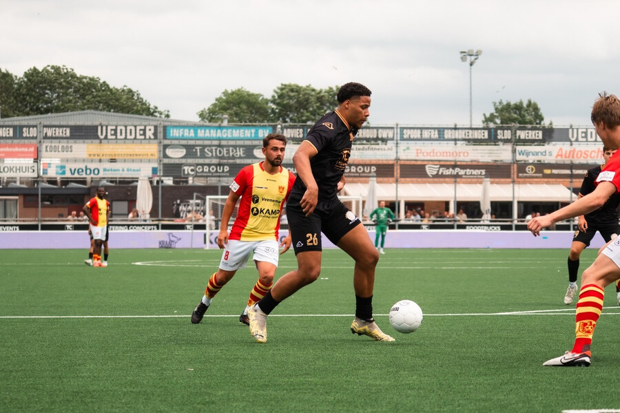 Thuis oefenen tegen Hercules