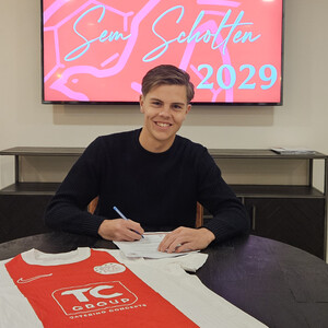 Sem Scholten tekent eerste contract tot zomer 2029