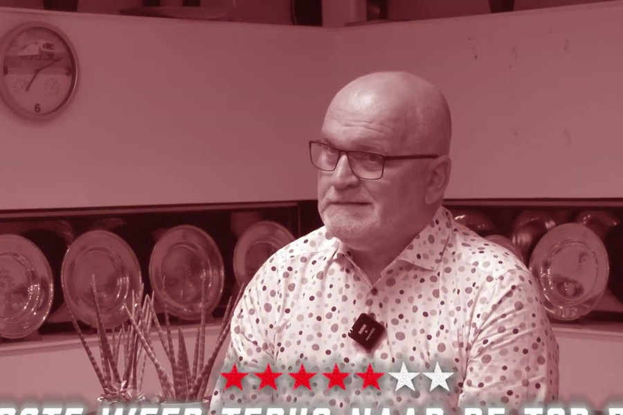 Bert Koelewijn stelt zichzelf voor als beoogd nieuw bestuurslid.