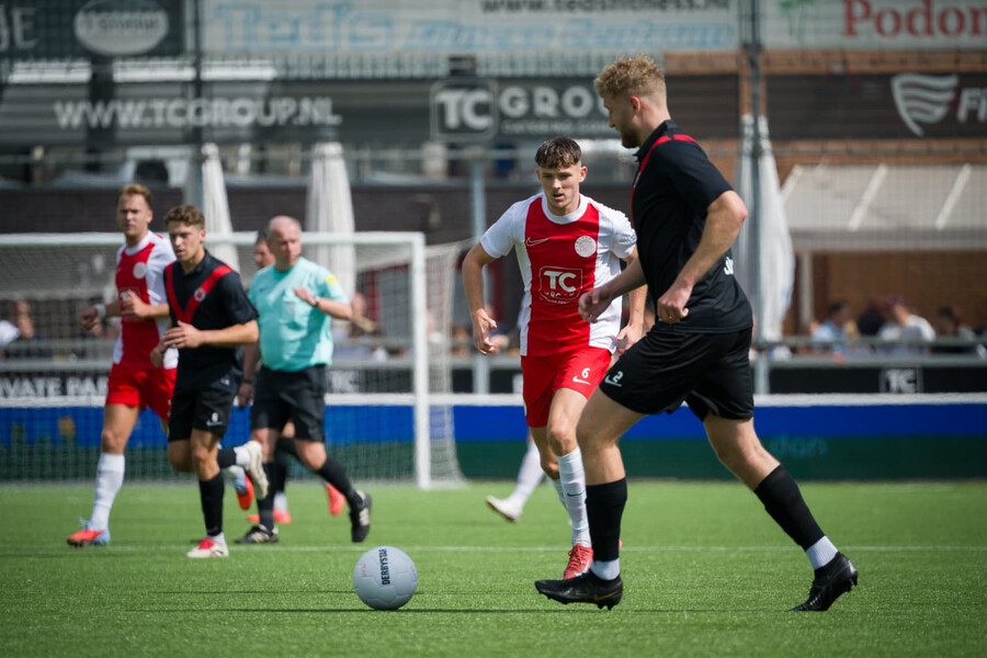 Vanavond thuis oefenen tegen csv Apeldoorn