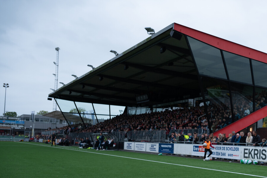 Goed nieuws: extra VIP- / zittribune voor kampioenswedstrijd