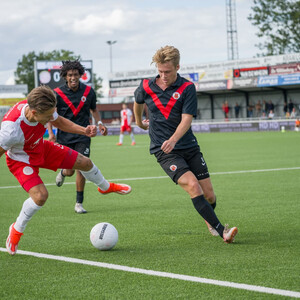 Zaterdag oefenen tegen Jong AZ