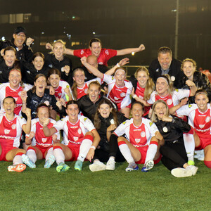 Karaktervol Vrouwen 1 wint in Utrecht en treft Ajax in de finale