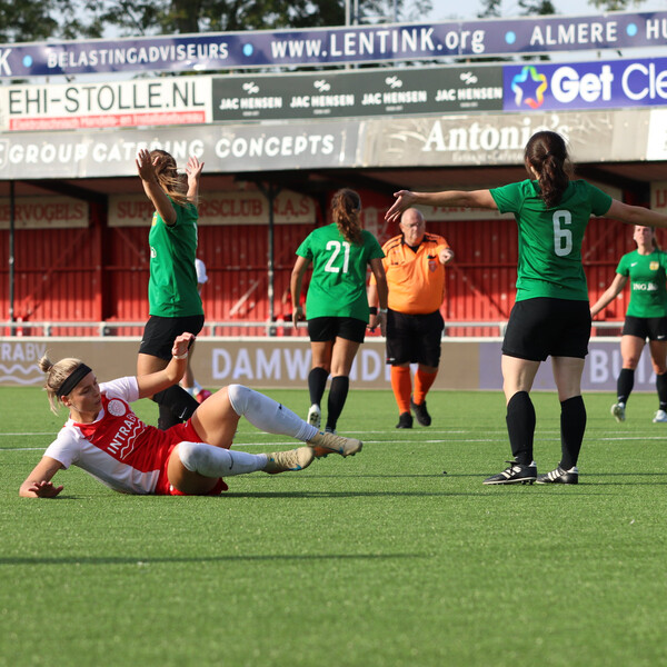 Vrouwen 1 geeft 4-1 voorsprong volledig uit handen